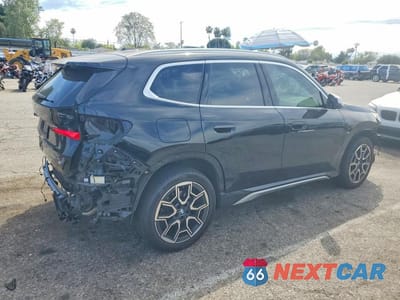 Trzecie zdjęcie samochodu z tyłu: 2023 BMW X1 XDRIVE28I VIN:WBX73EF01P5X93089 - miniatura
