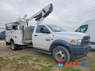 Czwarte zdjęcie samochodu z boku: 2015 RAM 4500 VIN:3C7WRKBJ9FG530881 - miniatura