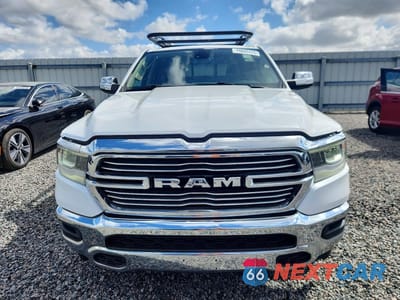 Piąte zdjęcie samochodu w środku: 2020 RAM 1500 LARAMIE VIN:1C6RREDT4LN262052 - miniatura