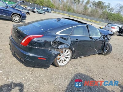 Trzecie zdjęcie samochodu z tyłu: 2016 JAGUAR XJ VIN:SAJWJ1CD2G8W03427 - miniatura