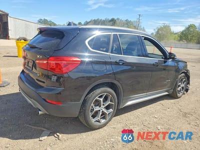 Trzecie zdjęcie samochodu z tyłu: 2018 BMW X1 SDRIVE28I VIN:WBXHU7C30J5H41278 - miniatura