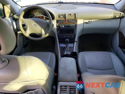 Zdjęcie 8 z 11 samochodu: 2002 MERCEDES-BENZ C 240 VIN:WDBRF61J32F202118 - miniatura