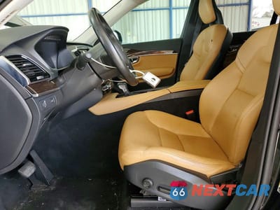 Zdjęcie 7 z 11 samochodu: 2016 VOLVO XC90 T6 VIN:YV4A22PK5G1024460 - miniatura