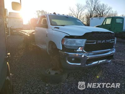 Czwarte zdjęcie samochodu z boku: 2022 RAM 5500 VIN:3C7WRMDL2NG380492 - miniatura