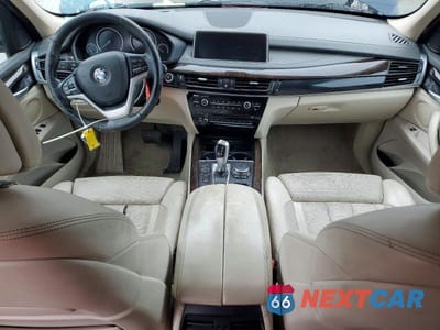 Zdjęcie 8 z 13 samochodu: 2015 BMW X5 XDRIVE35I VIN:5UXKR0C51F0P11722 - miniatura