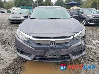 Piąte zdjęcie samochodu w środku: 2018 HONDA CIVIC LX VIN:2HGFC2F68JH504058 - miniatura