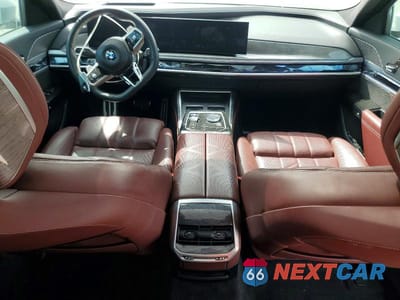 Zdjęcie 8 z 13 samochodu: 2023 BMW 760 XI VIN:WBA33EJ09PCM55158 - miniatura