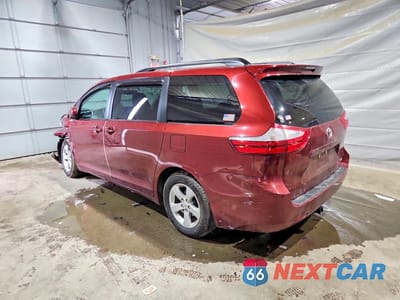Drugie zdjęcie samochodu z przodu: 2017 TOYOTA SIENNA LE 8-PASSENGER VIN:5TDKZ3DC0HS872787 - miniatura