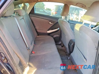 Zdjęcie 10 z 11 samochodu: 2015 TOYOTA PRIUS TWO VIN:JTDKN3DU1F0458454 - miniatura