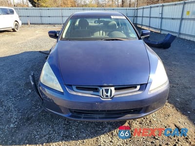 Piąte zdjęcie samochodu w środku: 2005 HONDA ACCORD LX VIN:1HGCM56445A074419 - miniatura