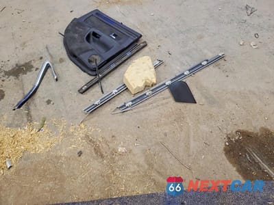 Zdjęcie 12 z 12 samochodu: 2001 AUDI S8 QUATTRO VIN:WAUGU54D61N009669 - miniatura