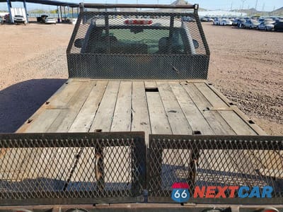 Zdjęcie 10 z 12 samochodu: 2009 CHEVROLET SILVERADO FLATBED TRUCK VIN:1GCHC44KX9E128758 - miniatura