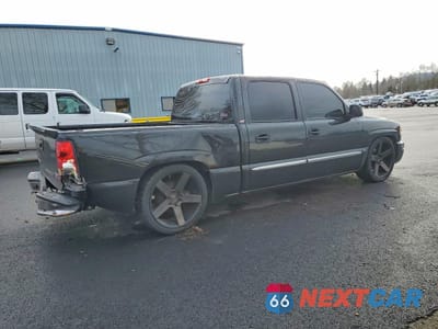Trzecie zdjęcie samochodu z tyłu: 2005 GMC NEW SIERRA VIN:2GTEC13T151180142 - miniatura