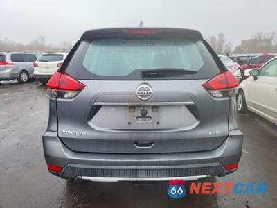 Zdjęcie 6 z 13 samochodu: 2018 NISSAN ROGUE S VIN:KNMAT2MV2JP520447 - miniatura