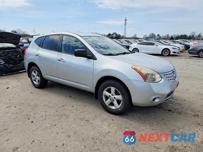 Czwarte zdjęcie samochodu z boku: 2010 NISSAN ROGUE S VIN:JN8AS5MV8AW600267 - miniatura