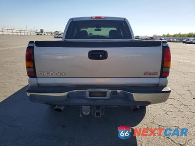 Zdjęcie 6 z 12 samochodu: 2005 GMC NEW SIERRA C1500 VIN:2GTEC13T851154766 - miniatura