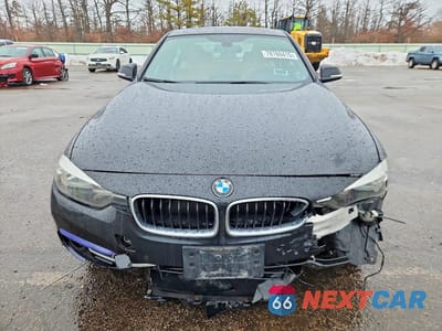 Piąte zdjęcie samochodu w środku: 2017 BMW 330 XI VIN:WBA8D9G59HNU60766 - miniatura