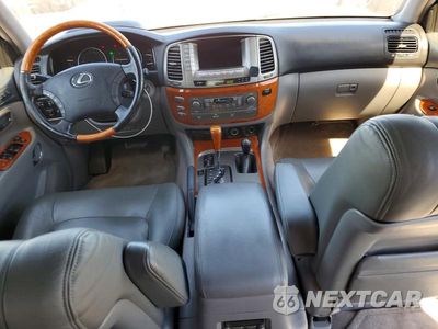 Zdjęcie 15 z 26 samochodu: 2003 LEXUS LX 470 VIN:JTJHT00W333527092 - miniatura