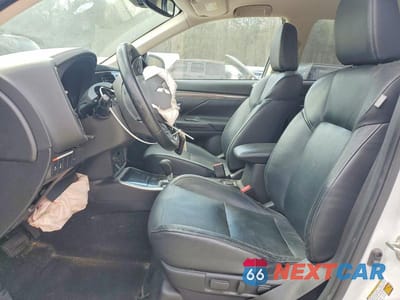 Zdjęcie 7 z 14 samochodu: 2020 MITSUBISHI OUTLANDER SE VIN:JA4AD3A3XLZ033763 - miniatura