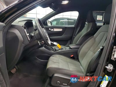 Zdjęcie 7 z 12 samochodu: 2023 VOLVO XC40 CORE VIN:YV4L12UK8P2966304 - miniatura