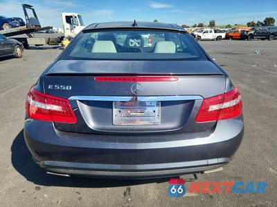 Zdjęcie 6 z 11 samochodu: 2012 MERCEDES-BENZ E 550 VIN:WDDKJ7DB3CF177143 - miniatura