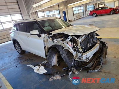 Czwarte zdjęcie samochodu z boku: 2020 TOYOTA HIGHLANDER LIMITED VIN:5TDDZRBH7LS005079 - miniatura