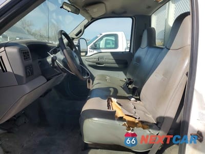 Zdjęcie 7 z 11 samochodu: 2002 FORD F350 SUPER DUTY FLATBED TRUCK VIN:1FDWF36S92EA29503 - miniatura