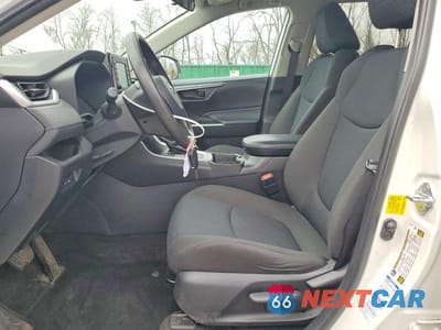 Zdjęcie 7 z 13 samochodu: 2021 TOYOTA RAV4 LE VIN:2T3F1RFV1MC248517 - miniatura