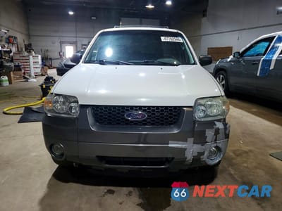 Piąte zdjęcie samochodu w środku: 2006 FORD ESCAPE XLT VIN:1FMYU93106KC14012 - miniatura