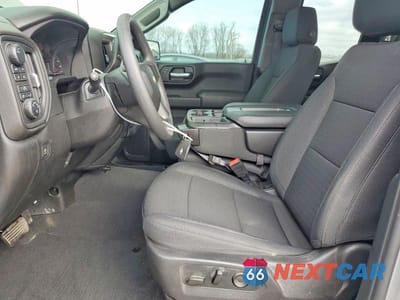 Zdjęcie 7 z 12 samochodu: 2024 CHEVROLET SILVERADO K1500 CUSTOM VIN:1GCRDBEK3RZ148976 - miniatura