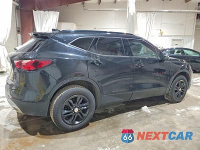 Trzecie zdjęcie samochodu z tyłu: 2020 CHEVROLET BLAZER 2LT VIN:3GNKBCRS8LS723009 - miniatura