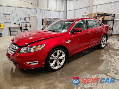 2010 FORD TAURUS SHO 1FAHP2KT3AG119869 - główne zdjęcie licytacji z USA - miniatura