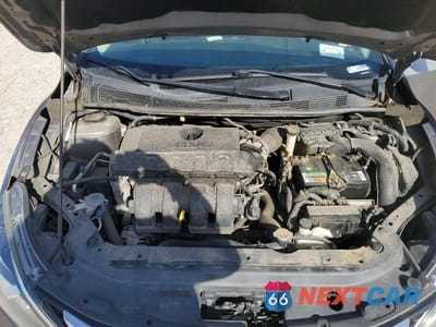 Zdjęcie 11 z 12 samochodu: 2018 NISSAN SENTRA S VIN:3N1AB7AP5JY220439 - miniatura