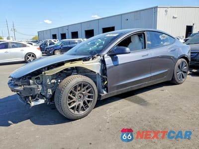 2024 TESLA MODEL 3 5YJ3E1EB5RF762009 - główne zdjęcie licytacji z USA - miniatura