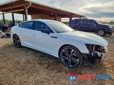 Czwarte zdjęcie samochodu z boku: 2025 AUDI S5 PREMIUM PLUS VIN:WAUC4CF54SA008652 - miniatura