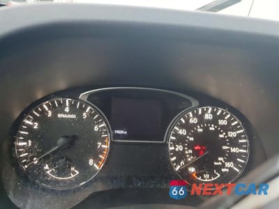 Zdjęcie 9 z 12 samochodu: 2018 NISSAN PATHFINDER SL VIN:5N1DR2MN3JC616621 - miniatura