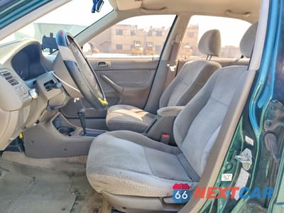 Zdjęcie 7 z 11 samochodu: 2000 HONDA CIVIC VIN:2HGEJ6612YH504905 - miniatura