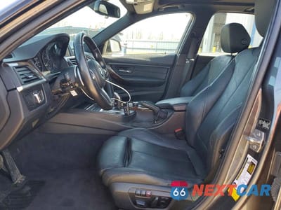 Zdjęcie 7 z 12 samochodu: 2013 BMW 328 I VIN:WBA3A5C58DF358249 - miniatura