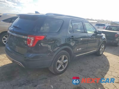 Trzecie zdjęcie samochodu z tyłu: 2017 FORD EXPLORER XLT VIN:1FM5K7D80HGE18405 - miniatura