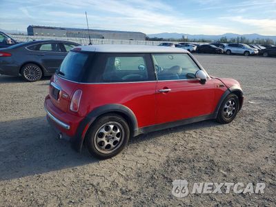 Trzecie zdjęcie samochodu z tyłu: 2004 MINI COOPER BASE VIN:WMWRC33454TJ58799 - miniatura