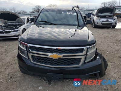 Piąte zdjęcie samochodu w środku: 2019 CHEVROLET TAHOE K1500 LT VIN:1GNSKBKC2KR137906 - miniatura
