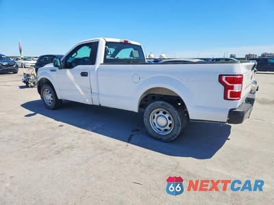 Drugie zdjęcie samochodu z przodu: 2019 FORD F150 XL 5.0L V8 VIN:1FTMF1C5XKKC90297 - miniatura