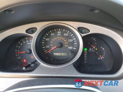 Zdjęcie 9 z 12 samochodu: 2002 TOYOTA HIGHLANDER BASE VIN:JTEHF21A420074184 - miniatura