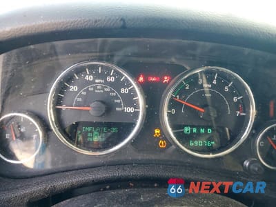 Zdjęcie 9 z 12 samochodu: 2017 JEEP WRANGLER UNLIMITED SPORT VIN:1C4HJWDG2HL587595 - miniatura