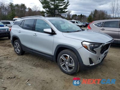 Czwarte zdjęcie samochodu z boku: 2021 GMC TERRAIN SLT VIN:3GKALVEV7ML301813 - miniatura