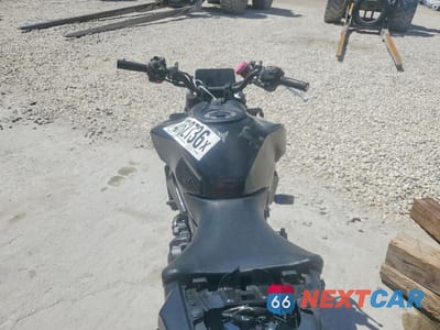 Zdjęcie 6 z 9 samochodu: 2025 YAMAHA MT09 VIN:JYARN94E8SA002607 - miniatura