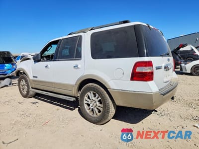 Drugie zdjęcie samochodu z przodu: 2007 FORD EXPEDITION EDDIE BAUER VIN:1FMFU18567LA11500 - miniatura