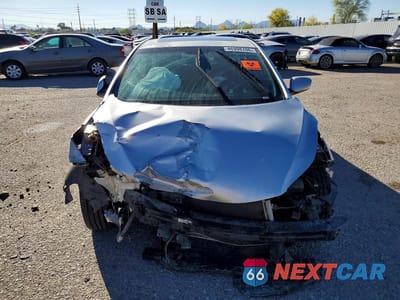 Piąte zdjęcie samochodu w środku: 2013 HYUNDAI ELANTRA LIMITED VIN:5NPDH4AE6DH273156 - miniatura