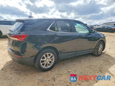 Trzecie zdjęcie samochodu z tyłu: 2022 CHEVROLET EQUINOX LT VIN:3GNAXKEVXNL100334 - miniatura