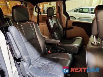 Zdjęcie 11 z 14 samochodu: 2017 DODGE GRAND CARAVAN SXT VIN:2C4RDGCGXHR602421 - miniatura